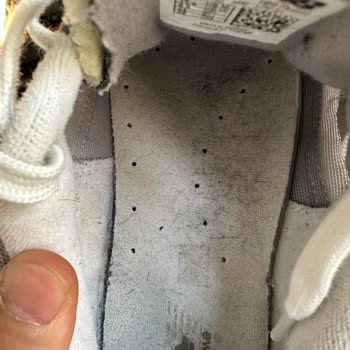 Online Lostra Ayakkabı Tamirinde İletişim Krizi Ve Gecikme