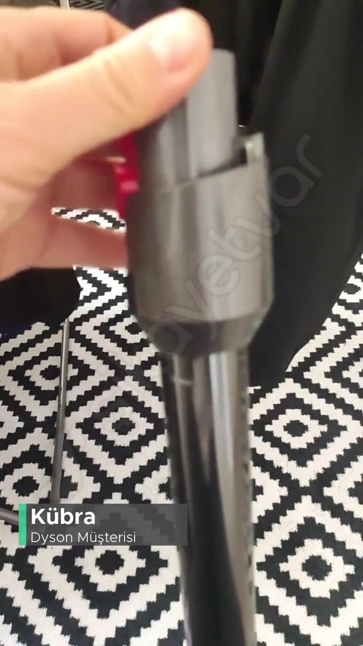 Dyson V12 Borusu Kırılıyor Sürekli! videonun kapak resmi