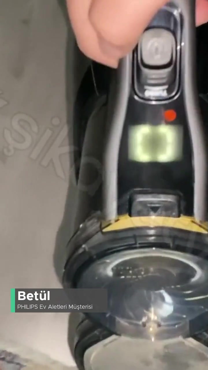 Philips 8000 Serisi Şarjlı Süpürge Hata Veriyor! videonun kapak resmi