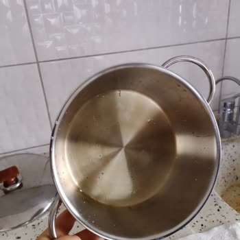 Gallery Crystal Yanmış Tencere İçin Çözüm Arayışı