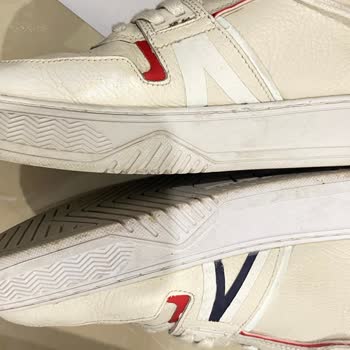 SuperStep'ten Aldığım Ayakkabının Yapışkan Sorunu