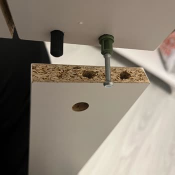 Yanlış Üretilen Şifonyer Çekmeceleri Ve Yetersiz Destek