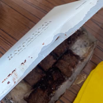 Hasan Gazi Baklavaları Bayat Baklava İle Zehirlenme Tehlikesi