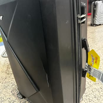 Valiz Hasarı Ve Yetersiz Müşteri Hizmetleri