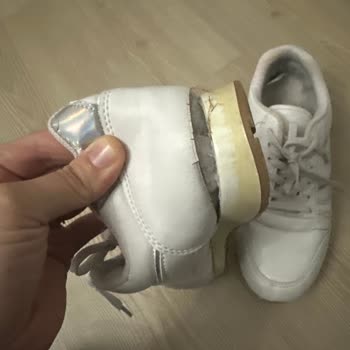 FLO Mağazasında Alınan Spor Ayakkabının Kalite Sorunu