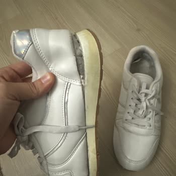 FLO Mağazasında Alınan Spor Ayakkabının Kalite Sorunu