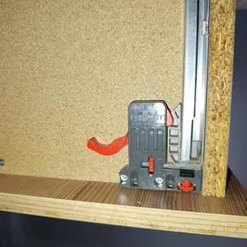 Frenli Raylı Çekmecelerde Sürekli Kırılan Kilit Sorunu