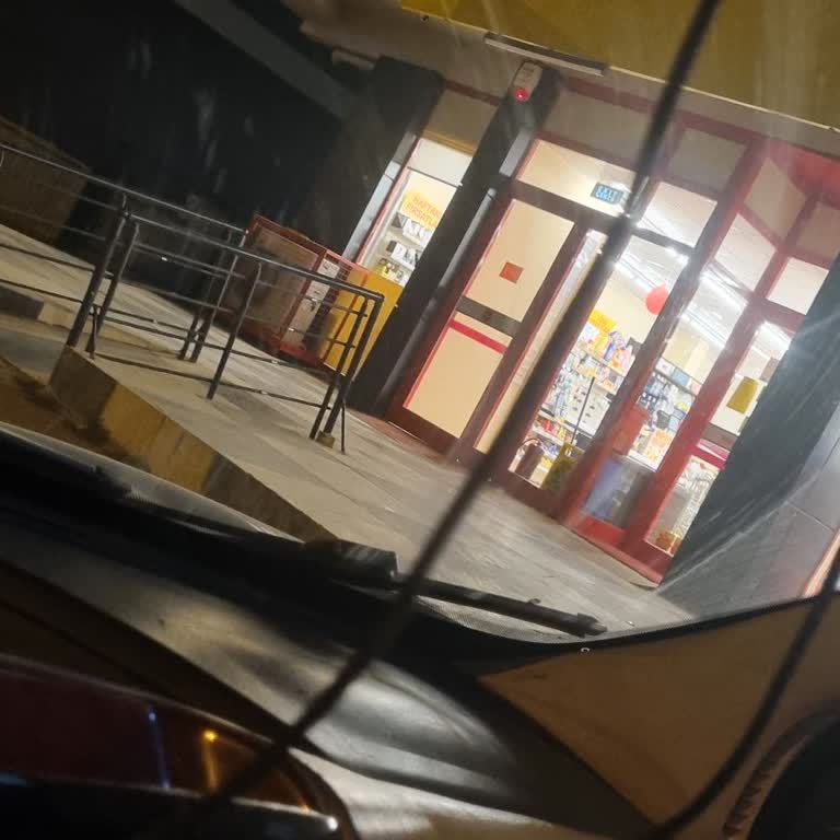 Kapanış Saatine Uymayan Şube Ve Saygısız Personel