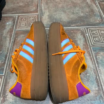 Adidas Ayakkabının Renk Solması Ve İade Talebinin Reddi