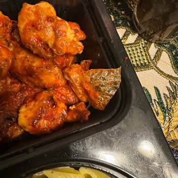 Tavuk Dünyası'nda Plastik Tadında Tavuk Skandalı
