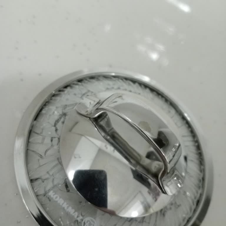 Çaydanlık Kapağının Beklenmedik Patlaması