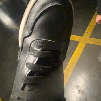 Reebok Ayakkabıda Açılma Ve Yırtılma Sorunu