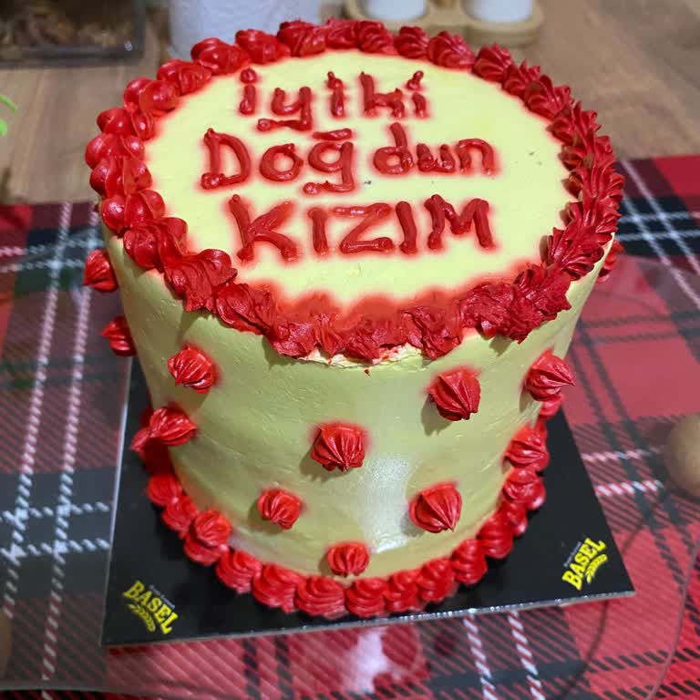 Özel Sipariş Pastada Hayal Kırıklığı