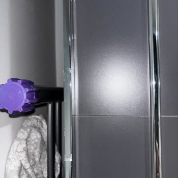 Dolabın Sürekli Sorun Çıkarması Ve Çizik Bırakılması