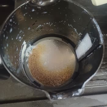 Karaca Barista 6 İn 1 Dip Tutma Sorunu