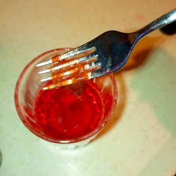 Cappy Cool Hibiskus'ta Şok Edici Katı Maddeler Ve Kötü Koku