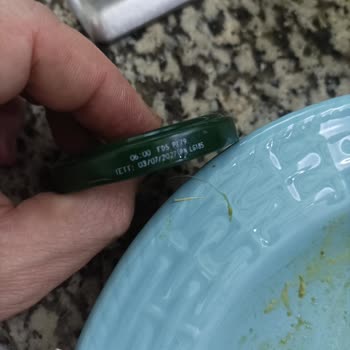 Pesto Sos İçinden Çıkan İplikler Şaşırttı