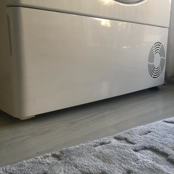 Kırık Çamaşır Kurutma Makinesi Ve Geciken Değişim