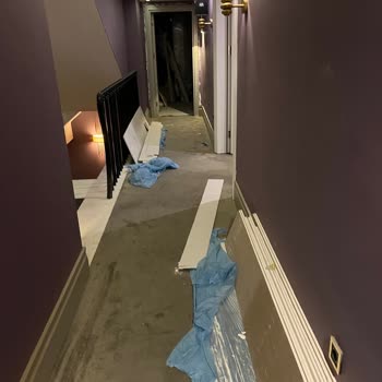 Gerçek Dışı Fotoğraflar Ve Kötü Hizmet