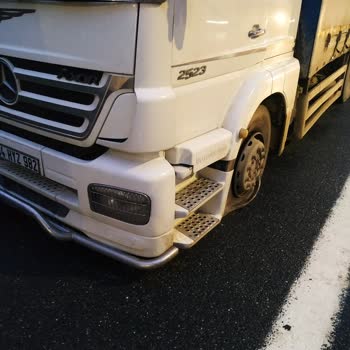 Köprüde Lastik Patladı, Bürokrasi Çileye Dönüştü