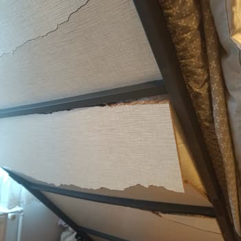 Taşpınar Mağazası: Paramızla Rezil Olduk!