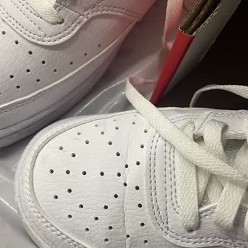 Nike Ayakkabıda 4 Saatte Kırılma Sorunu