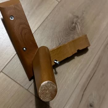 Vivense'den Aldığım Köşe Koltuğun Orta Ayağı Kırıldı