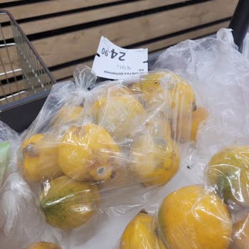 Migros'ta Çürümüş Meyve Sebze Satışı Sağlığı Tehdit Ediyor