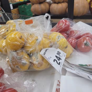 Migros'ta Çürümüş Meyve Sebze Satışı Sağlığı Tehdit Ediyor