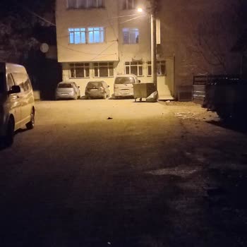 Sürekli Kapanan Sokak Lambası Sorunu