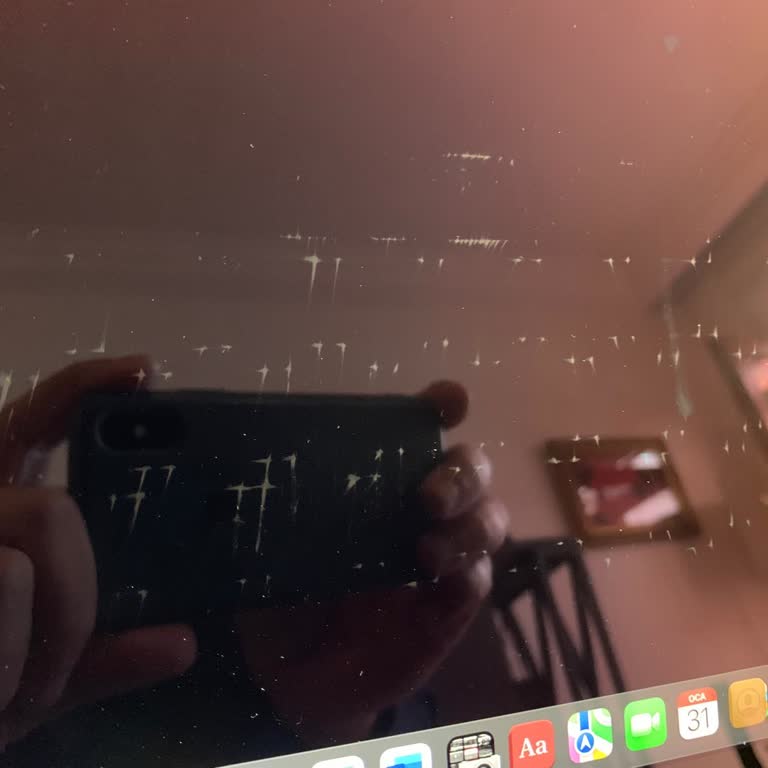 Macbook Air Ekranında Klavye İzleri Sorunu