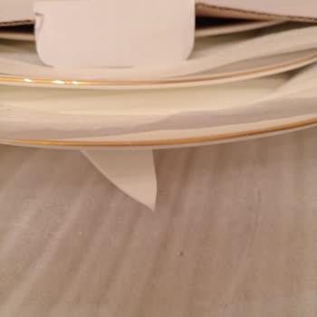 Kırık Yemek Takımı Ve Yetersiz Paketleme Sorunu