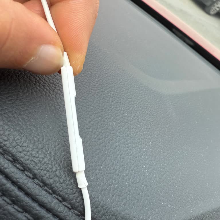 Apple Kulaklıkta Ses Sorunu Ve Yetersiz Servis