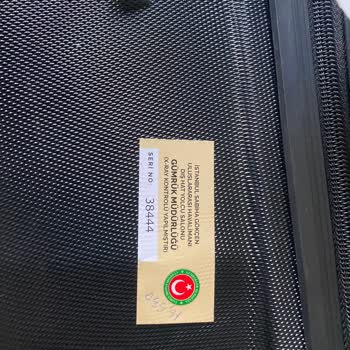 Valizim Uçakta Yok, Hediyelerim Kayboldu