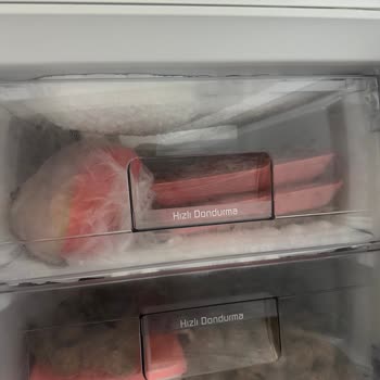 Arçelik Derin Dondurucu: Sürekli Karlanma Ve Kırılan Çekmece Sorunu