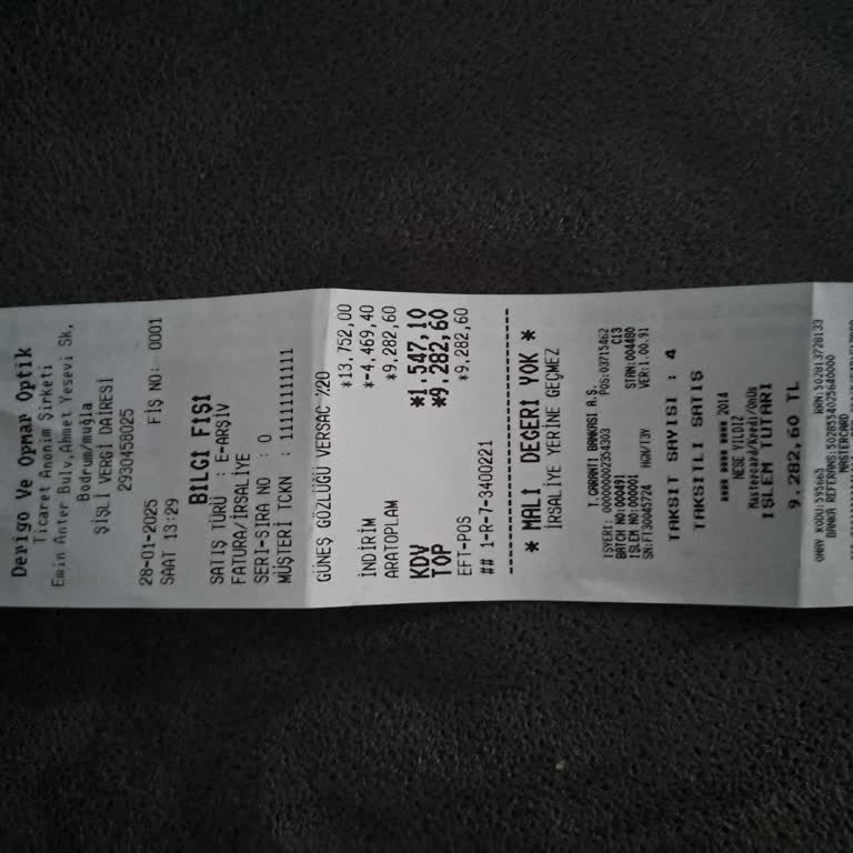 Versace Gözlükte Çizik Ve Çözümsüz Yaklaşım