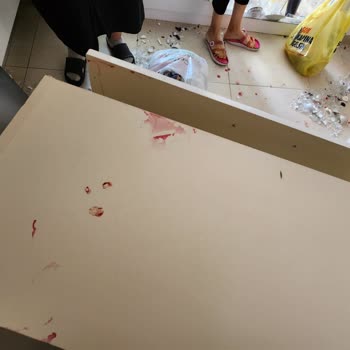 Vitra Mutfak Dolaplarının Tehlikeli Montajı: Hayati Tehlike Ve Umursamazlık