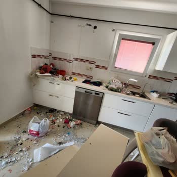 Vitra Mutfak Dolaplarının Tehlikeli Montajı: Hayati Tehlike Ve Umursamazlık