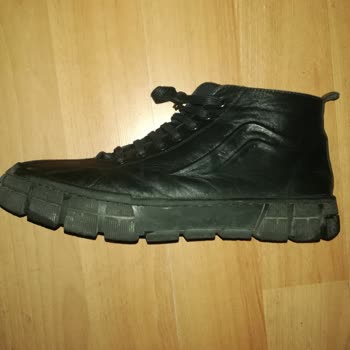 Elle'den Aldığım Ayakkabıların Tabanı Kırıldı