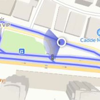 Metro İnşaatı Sonrası Unutulan Tabela Kafa Karıştırıyor