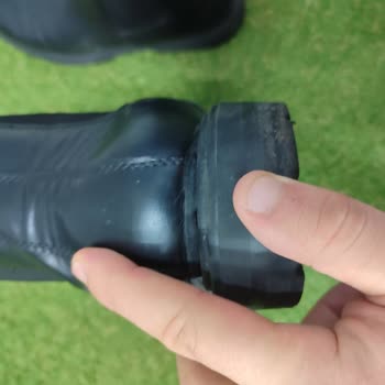 Zara Botlarının Kalitesi Hayal Kırıklığı Yarattı