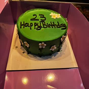 Hayal Kırıklığıyla Sonuçlanan Doğum Günü Pastası Deneyimi