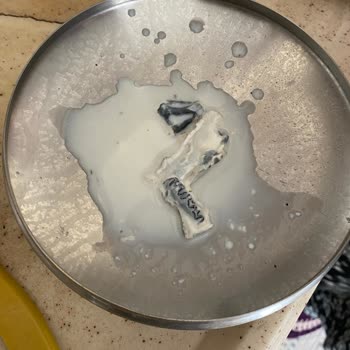 Mis Sütü'nde Beklenmedik Siyah Parçacıklar