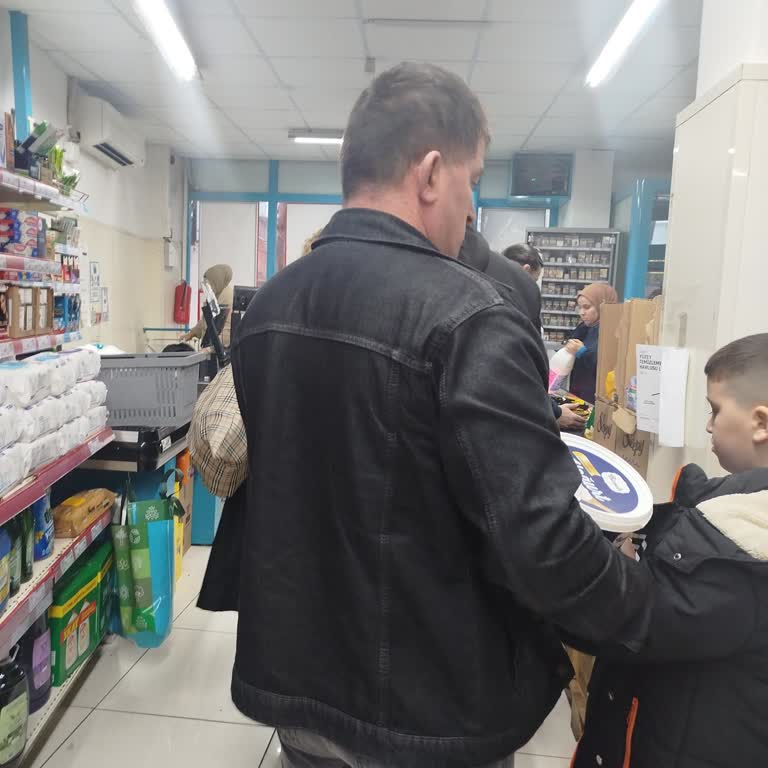 Kasa Sırası Ve Hakaret Sorunu