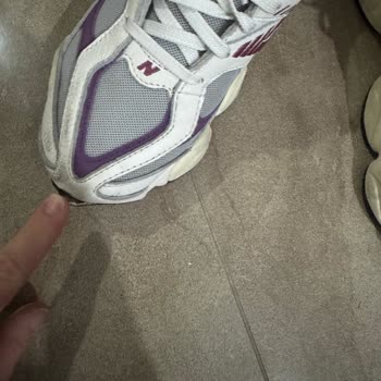 New Balance 9060 Fell Apart on First Wear and Refuses to Offer a Return or Exchange