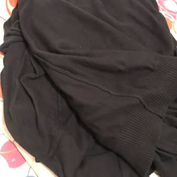 Renk Atan Hırka Ve Yetersiz Müşteri Hizmetleri