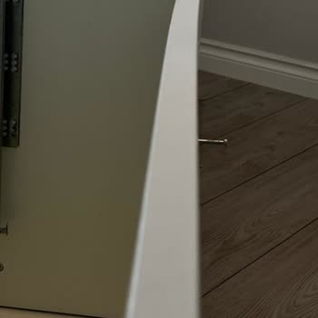 Pierre Cardin Dolabının Alt İskeleti Yamuldu: Ücretsiz Değişim Talebi