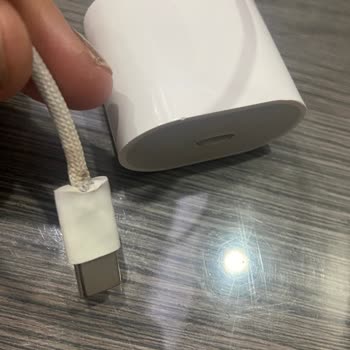 Apple Şarj Kablosu Tehlike Saçıyor!