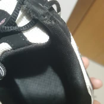 Garanti Sürecinde Hayal Kırıklığı: Yırtılan Ayakkabılar