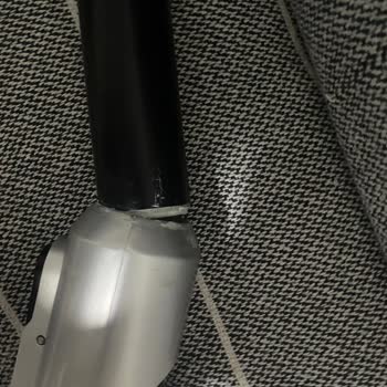 Kırılan Parça Ve İlgisiz Servis